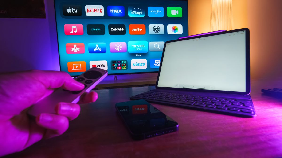 How to choose the right IPTV box — STREAMBOXES guide